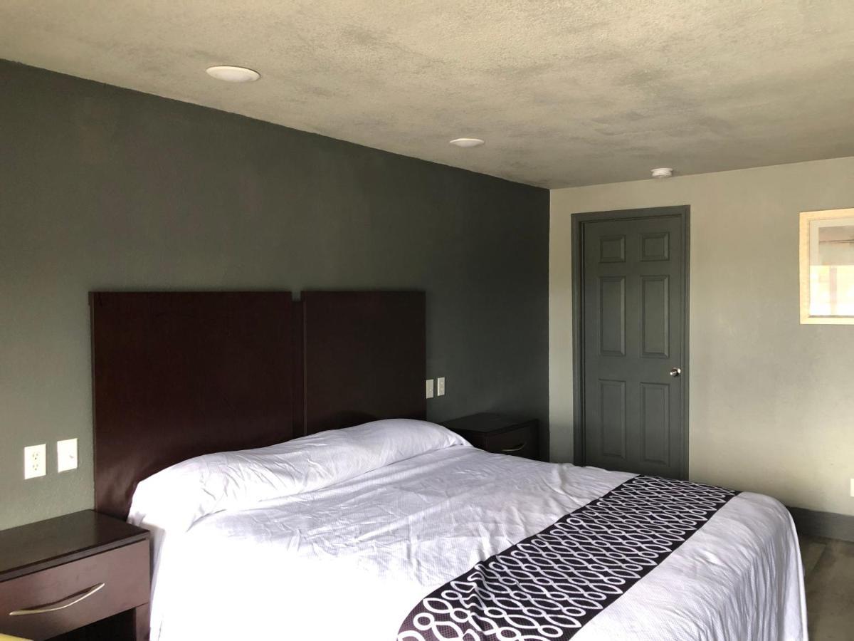 Budget Inn Valparaiso/Niceville @ Eglin Afb & Destin-Fwb Airport ภายนอก รูปภาพ